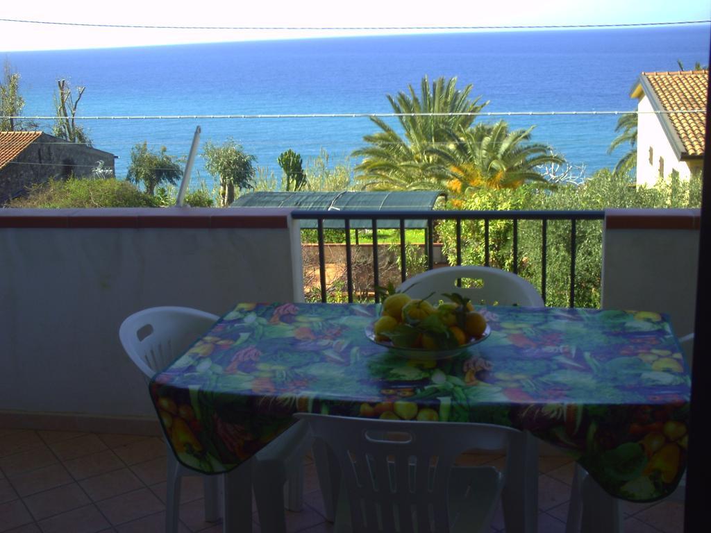 Casamareblu Villa Parghelia Oda fotoğraf